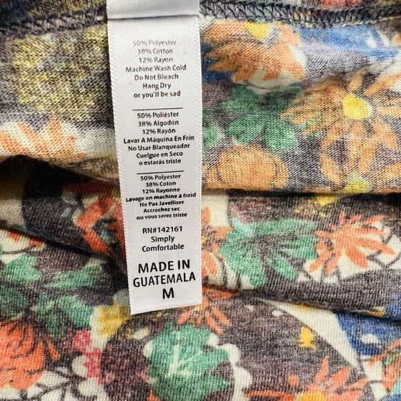 LuLaRoe Women’s  Classic T Shirt Muted Orange & Green  Pattern Medium (A0128) - Picture 6 of 6